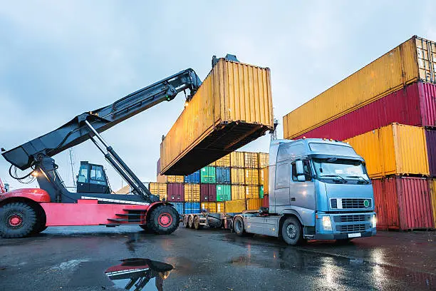 Container transport Melbourne